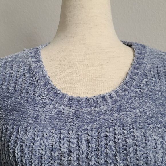 C Sweater top - Picture 3 of 9